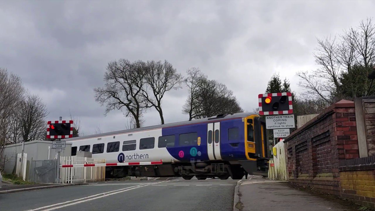 Train Forced To Make Emergency Stop After 6 People Spotted Taking Selfies On Tracks Lancashire Telegraph