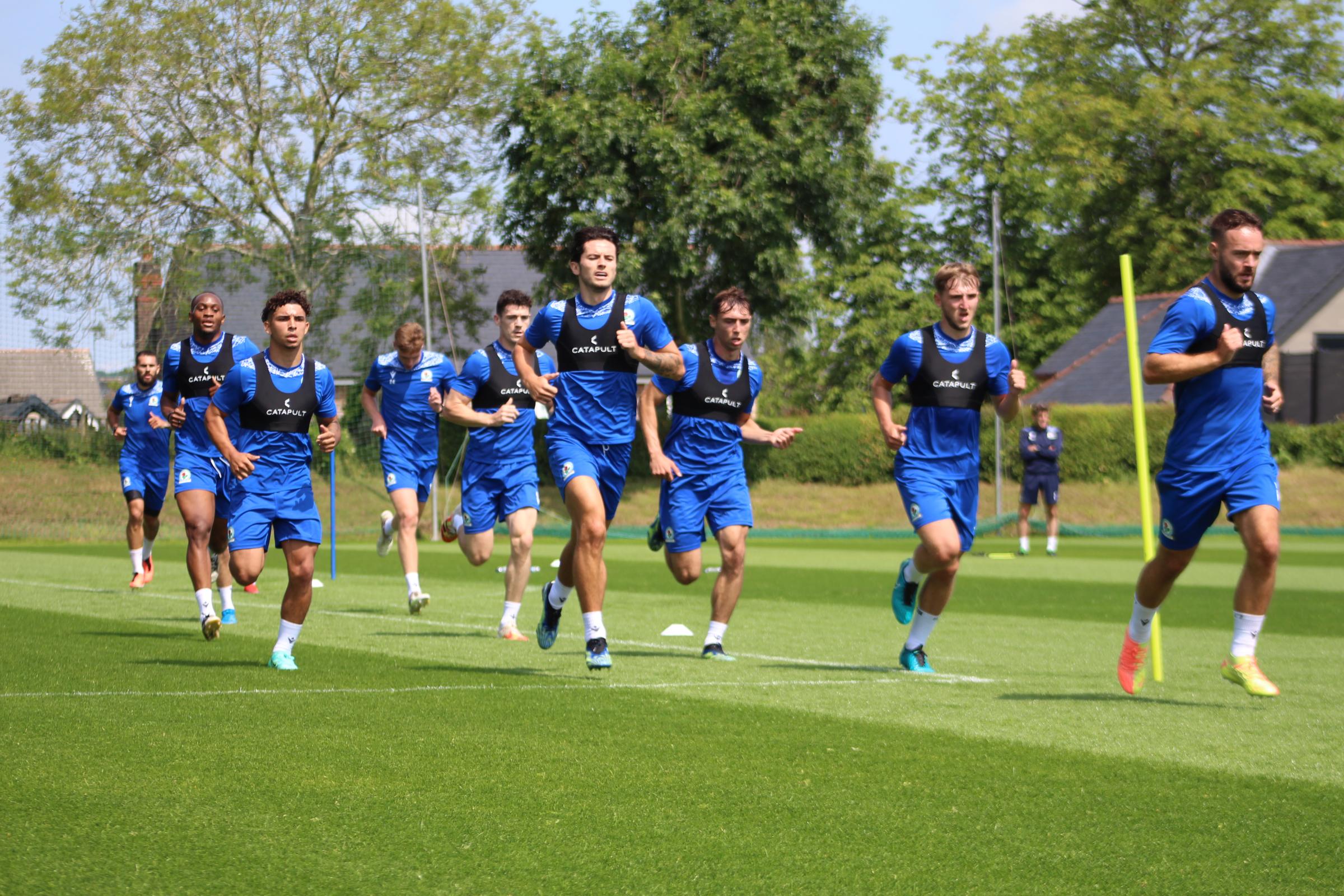 Sei giocatori del Blackburn Rovers hanno saltato l’allenamento precampionato